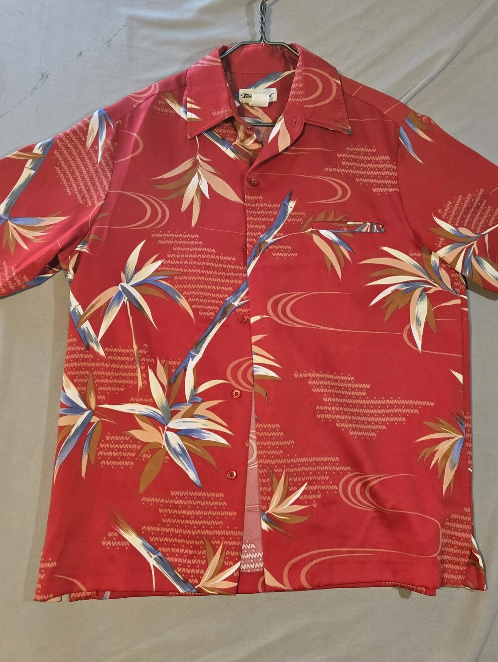 Vintage 70s Tori Richard Honolulu Hawaiian Shirt Mens Medium Red Blue Floral